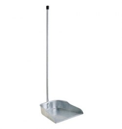 Recogedor Galvanizado Con mango 77 cm