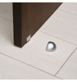 Tope Puerta Adhesivo con Imán Retenedor Cromo Mate
