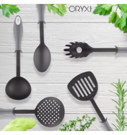 Cucharon Servir Cocina Nylon Con Mango Antigotas Engomado 32 x 9,8 cm.