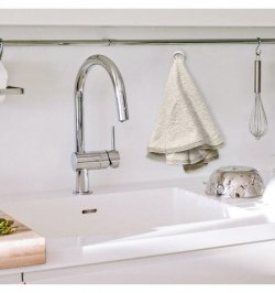 Colgador Adhesivo Cocina Blanco Ø 40 mm. Colgador Adhesivo Cocina Blanco Ø 40 mm.